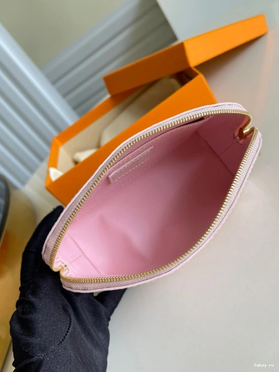 LOUIS VUITTON POUCH COSMETIC 0724
